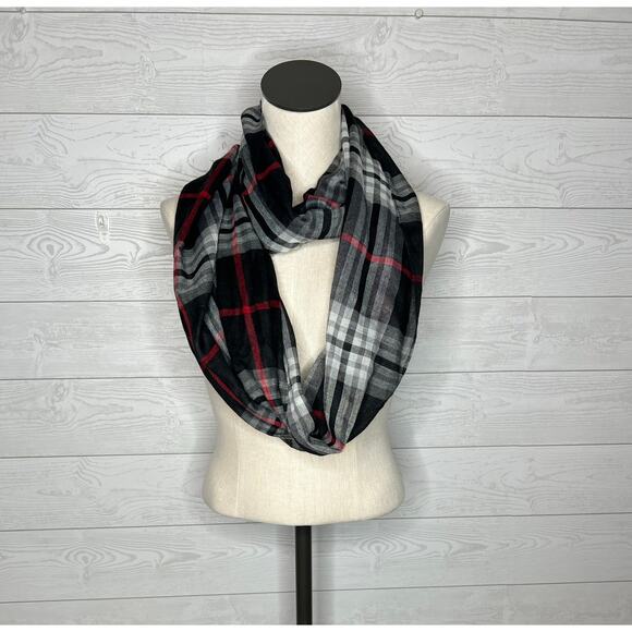 V.Fraas black/white/red plaid infinity scarf - Picture 1 of 4